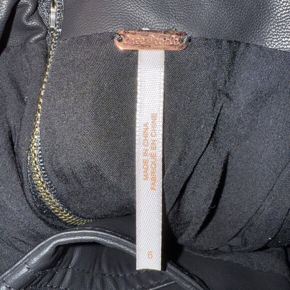 Free People Women’s Sz 6 Modern Femme Vegan Mini Skirt in Black / OB583305 - Picture 4 of 7